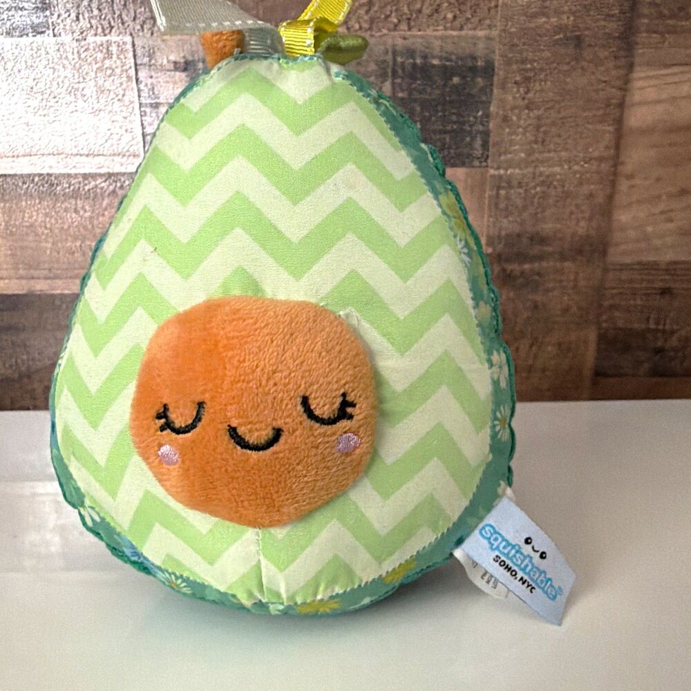 Squishable Avocado Rattle Plush Stuffed Animal Green Soho Nyc 6-14 in 2017